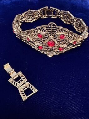 Camrose & Kross Jacqueline Kennedy (JBK) bracelet gold tone